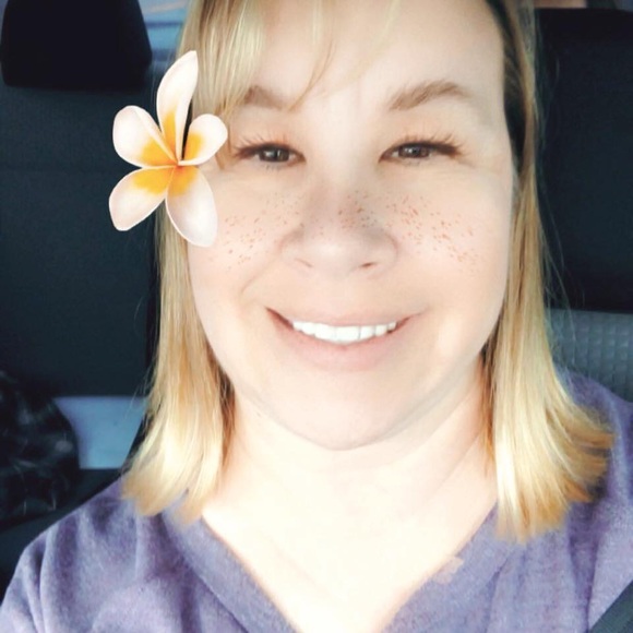 Meet your Posher, Brenda - Picture 1 of 1